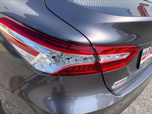 Used 2020 Toyota Camry XLE w/ Sunroof Package FWD image 34