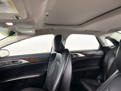 Used 2016 Lincoln MKZ w/ Equipment Group 300A Reserve FWD image 14