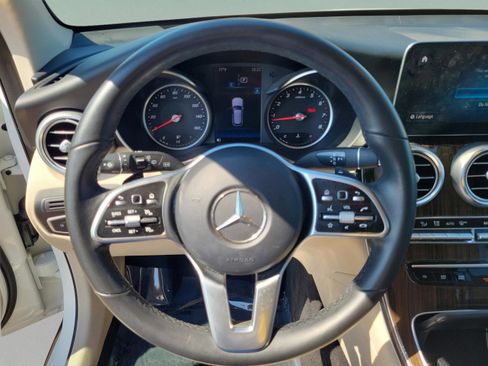 Used 2022 Mercedes-Benz GLC 300 image 27