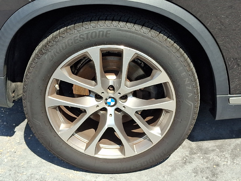Used 2021 BMW X5 xDrive40i w/ Convenience Package AWD/4WD image 8