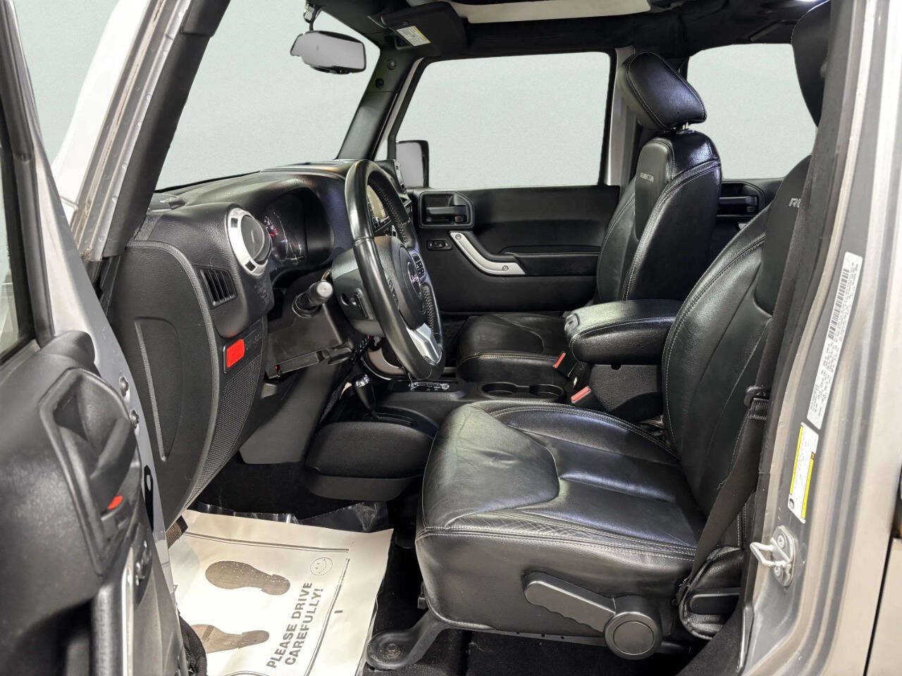 Used 2016 Jeep Wrangler Unlimited Rubicon AWD/4WD image 15