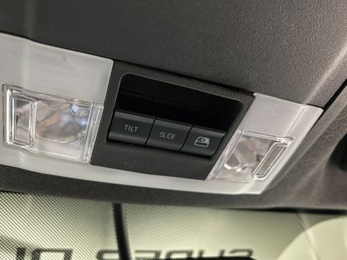 Used 2015 Ford F350 Lariat AWD/4WD image 25