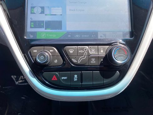 Used 2019 Chevrolet Bolt LT FWD image 17