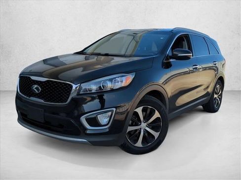 Used 2017 Kia Sorento EX image 1