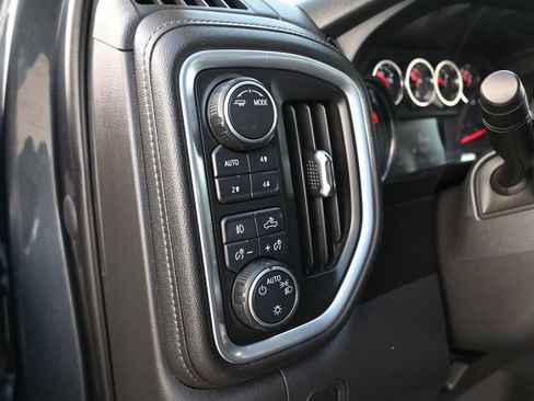 Used 2020 Chevrolet Silverado 1500 RST image 14