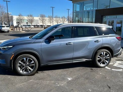 Used 2023 INFINITI QX60 Luxe image 3