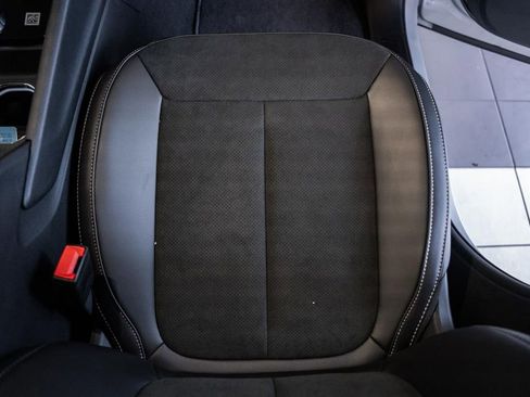 New 2025 Jeep Grand Cherokee Altitude image 29