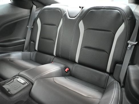 Used 2018 Chevrolet Camaro SS RWD image 35