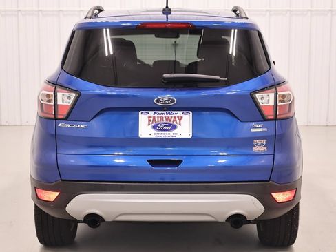 Used 2017 Ford Escape SE w/ Equipment Group 201A AWD/4WD image 8
