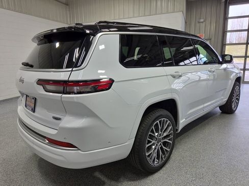 New 2026 Jeep Grand Cherokee L Summit AWD/4WD image 7