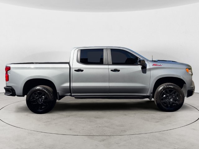 Used 2025 Chevrolet Silverado 1500 LT Trail Boss w/ Convenience Package II AWD/4WD image 6