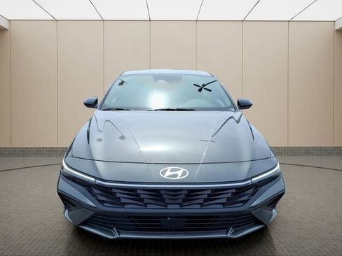 New 2026 Hyundai Elantra SEL Sport Premium FWD image 4