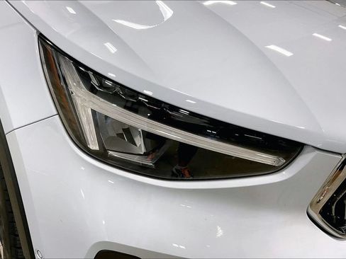 Used 2024 Volvo XC40 B5 Plus w/ Protection Package Premier AWD/4WD image 33