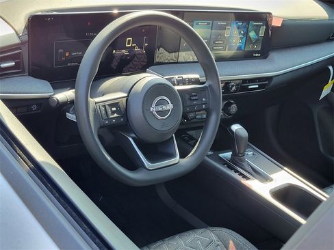 New 2026 Nissan Kicks SV w/ SV Premium Package image 4