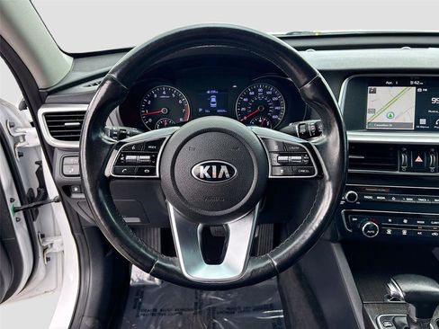 Used 2020 Kia Optima Premium FWD image 11