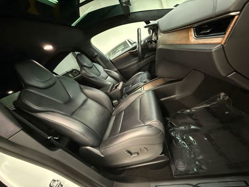 Used 2018 Tesla Model X 100D image 27