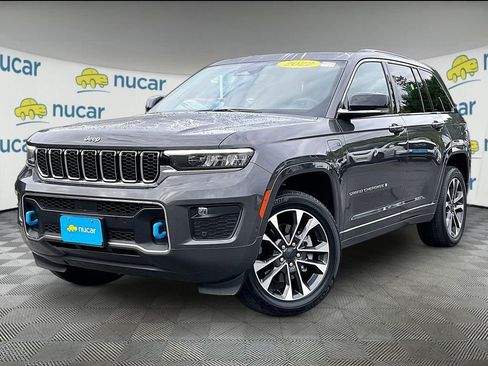 Used 2022 Jeep Grand Cherokee Overland AWD/4WD image 3