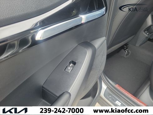 New 2026 Kia Seltos S FWD image 14