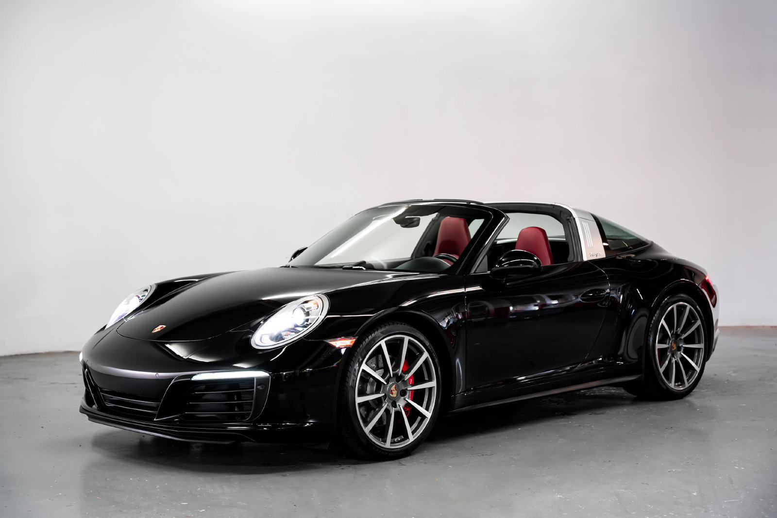 Used 2018 Porsche 911 Targa 4S AWD/4WD image 6