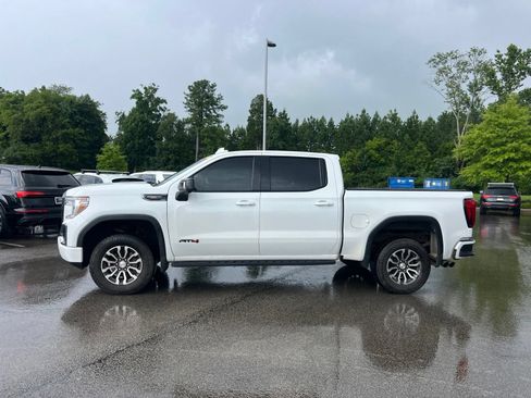 Used 2022 GMC Sierra 1500 AT4 w/ AT4 Premium Package AWD/4WD image 3
