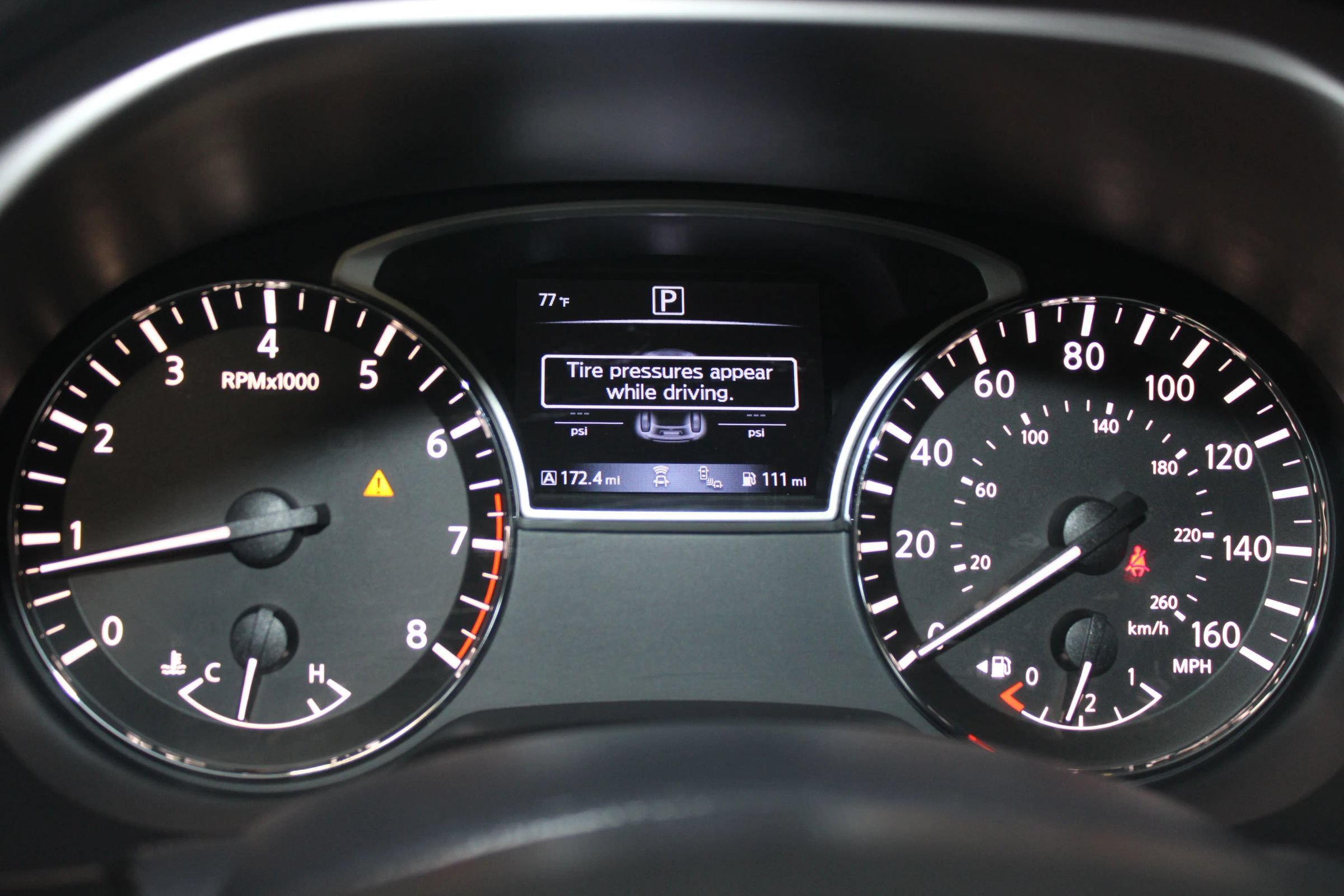 Used 2018 Nissan Pathfinder SL w/ Cargo Package FWD image 12