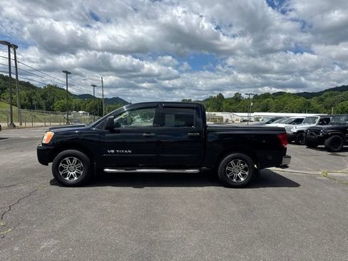 Used 2012 Nissan Titan SV w/ SV Premium Utility Pkg RWD image 5
