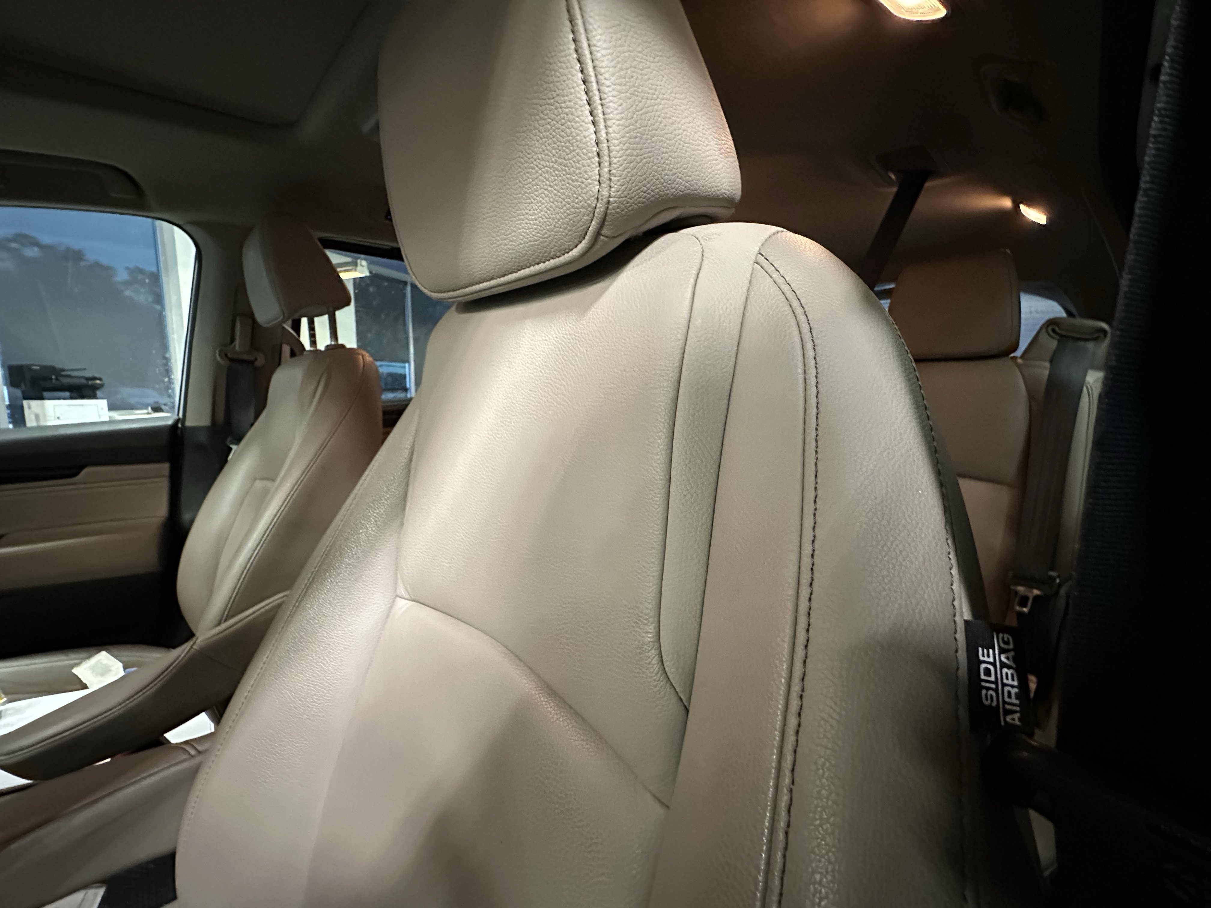 Used 2023 Honda Odyssey Touring image 10
