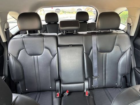 Used 2024 Kia Sorento S FWD image 40
