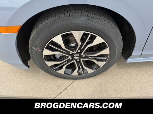 Used 2026 Honda Odyssey Elite image 9