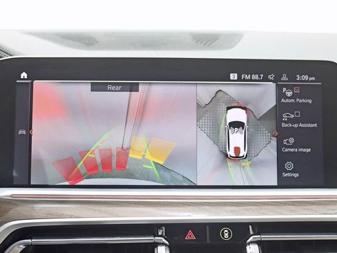 Used 2022 BMW X5 xDrive40i w/ M Sport Package image 16