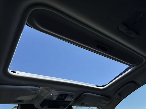 New 2026 Subaru Crosstrek 2.5i Limited w/ Crosstrek Mirror Package AWD/4WD image 16