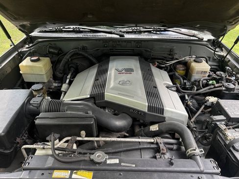 Used 2002 Lexus LX 470 4WD image 61