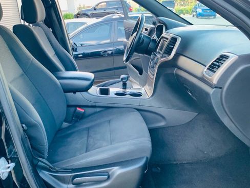 Used 2015 Jeep Grand Cherokee Laredo w/ Quick Order Package 23E image 23