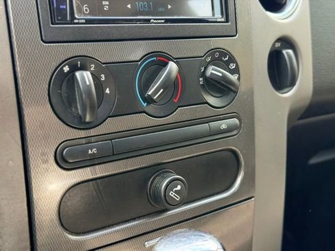 Used 2006 Ford F150 XLT AWD/4WD image 11