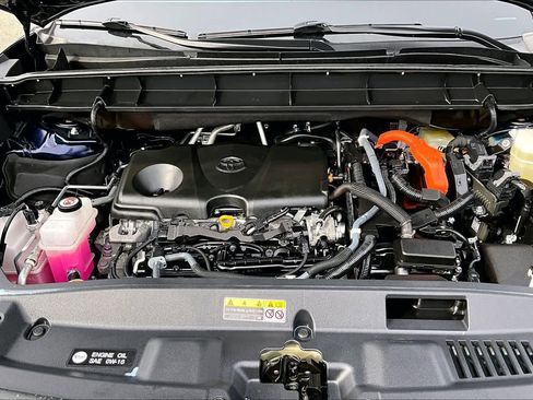 Used 2022 Toyota Highlander XLE image 32