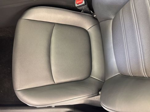 Used 2024 Toyota RAV4 Limited image 23