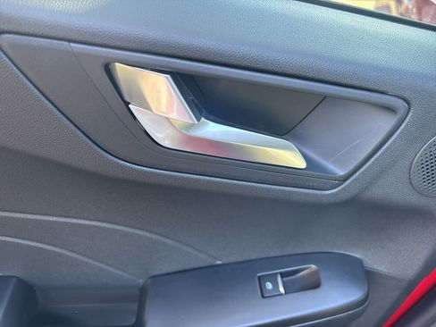 New 2025 Ford Escape Active w/ Active Premium Tech Pack image 14