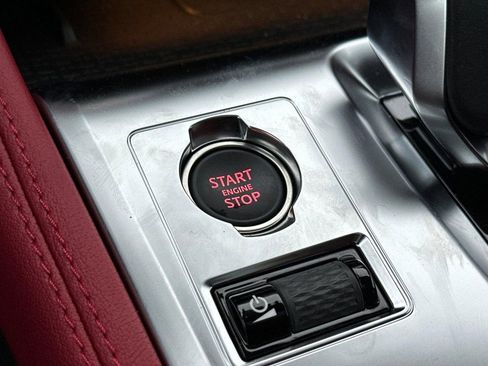 New 2025 Jaguar F-PACE R-Dynamic S image 28