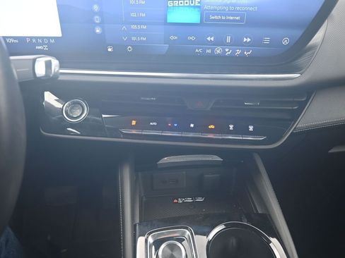 Used 2024 Buick Envision Preferred image 29