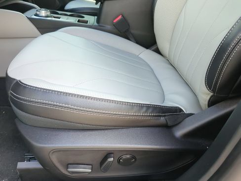 Used 2026 Ford Escape SE w/ PHEV Premium Package FWD image 20