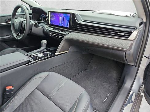 Used 2026 Toyota Camry XLE FWD image 22