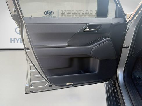 Used 2024 Lexus GX 550 w/ Cold Area Package AWD/4WD image 19