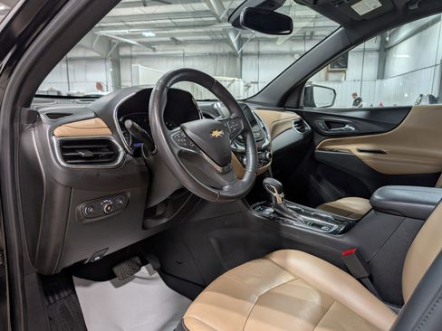 Used 2022 Chevrolet Equinox Premier AWD/4WD image 13