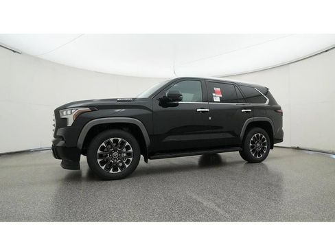 Used 2024 Toyota Sequoia Limited w/ Tow Technology Package AWD/4WD image 24