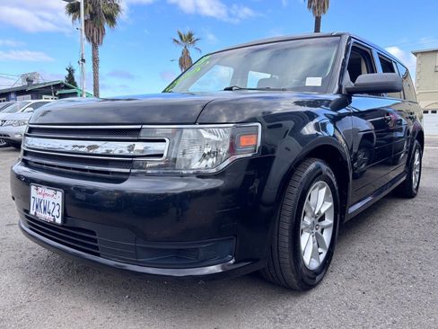 Used 2013 Ford Flex SE image 2