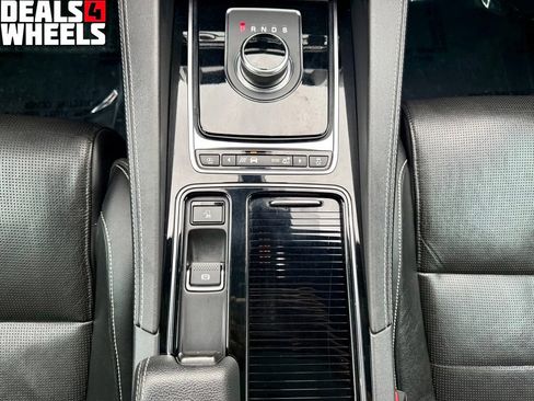 Used 2019 Jaguar F-PACE S AWD/4WD image 19