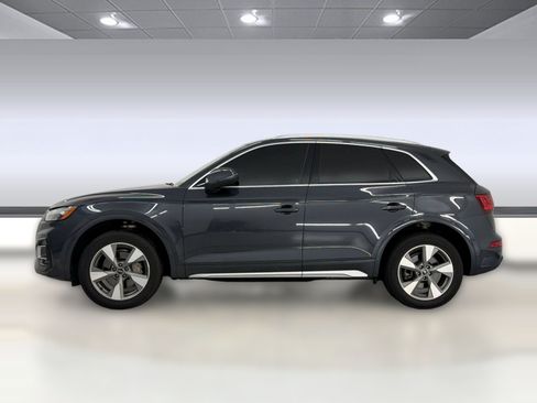 Used 2023 Audi Q5 2.0T Premium Plus w/ Premium Plus Package AWD/4WD image 2