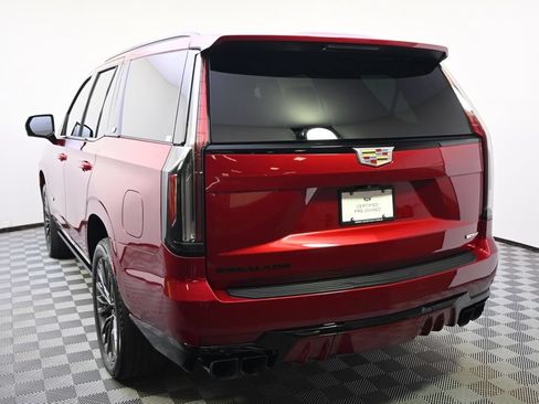 Certified 2023 Cadillac Escalade V AWD/4WD image 4