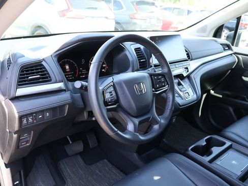 Certified 2025 Honda Odyssey EX-L image 17
