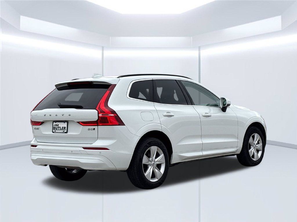 Used 2024 Volvo XC60 T8 Core AWD/4WD image 5
